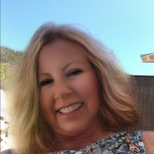 Meet your Posher, Carol